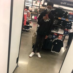 Meet your Posher, Carmello